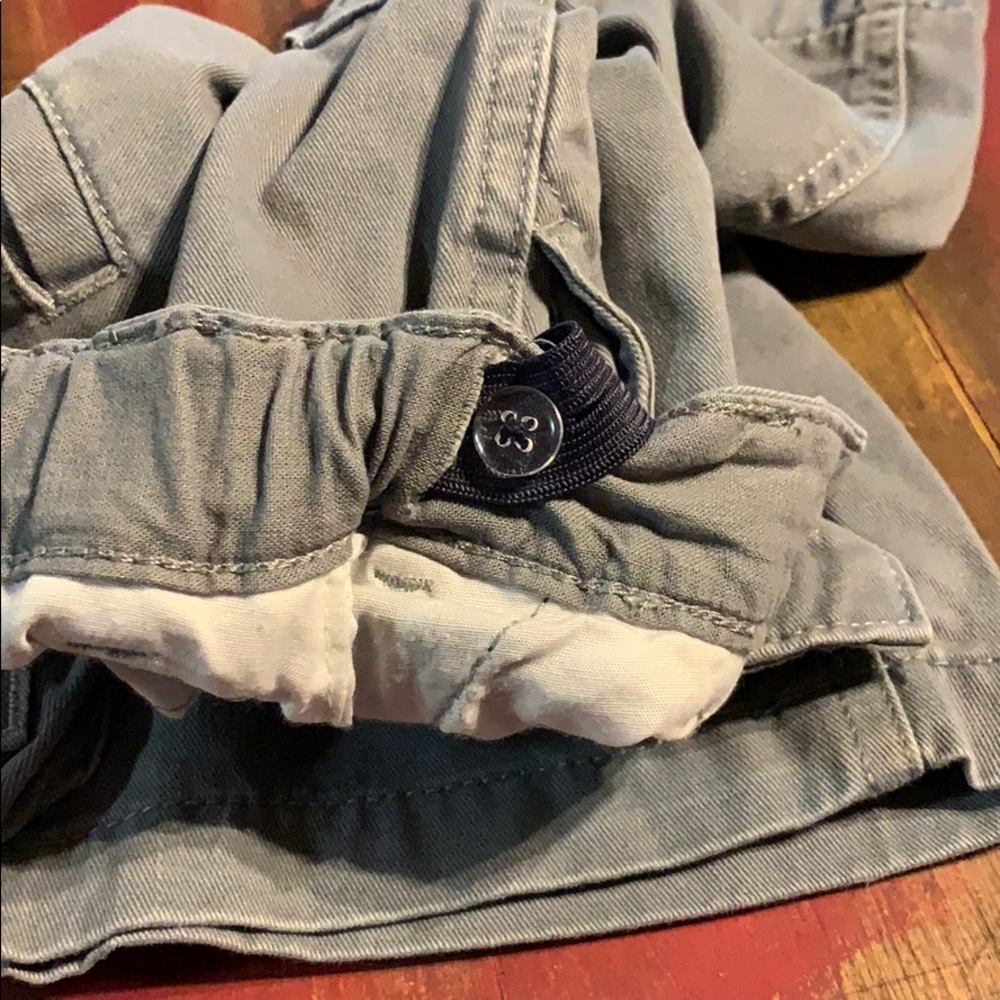 Shorts - Picture 3 of 3